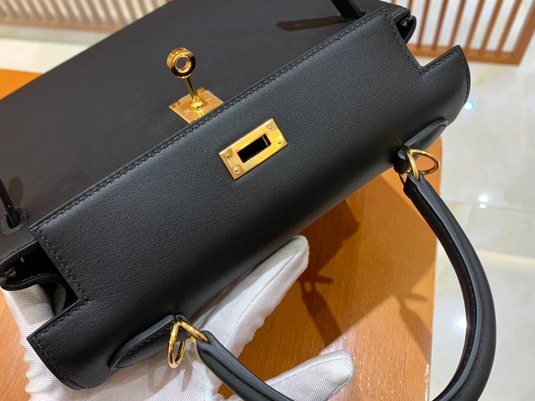 에르메스 켈리 25 르투르네 스위프트 블랙 골드 하드웨어 (100% HAND MADE)