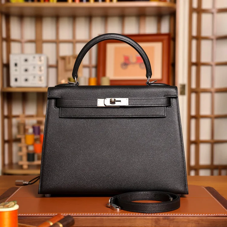 에르메스 켈리 28 셀리에 블랙 실버 하드웨어 (100% HAND MADE)