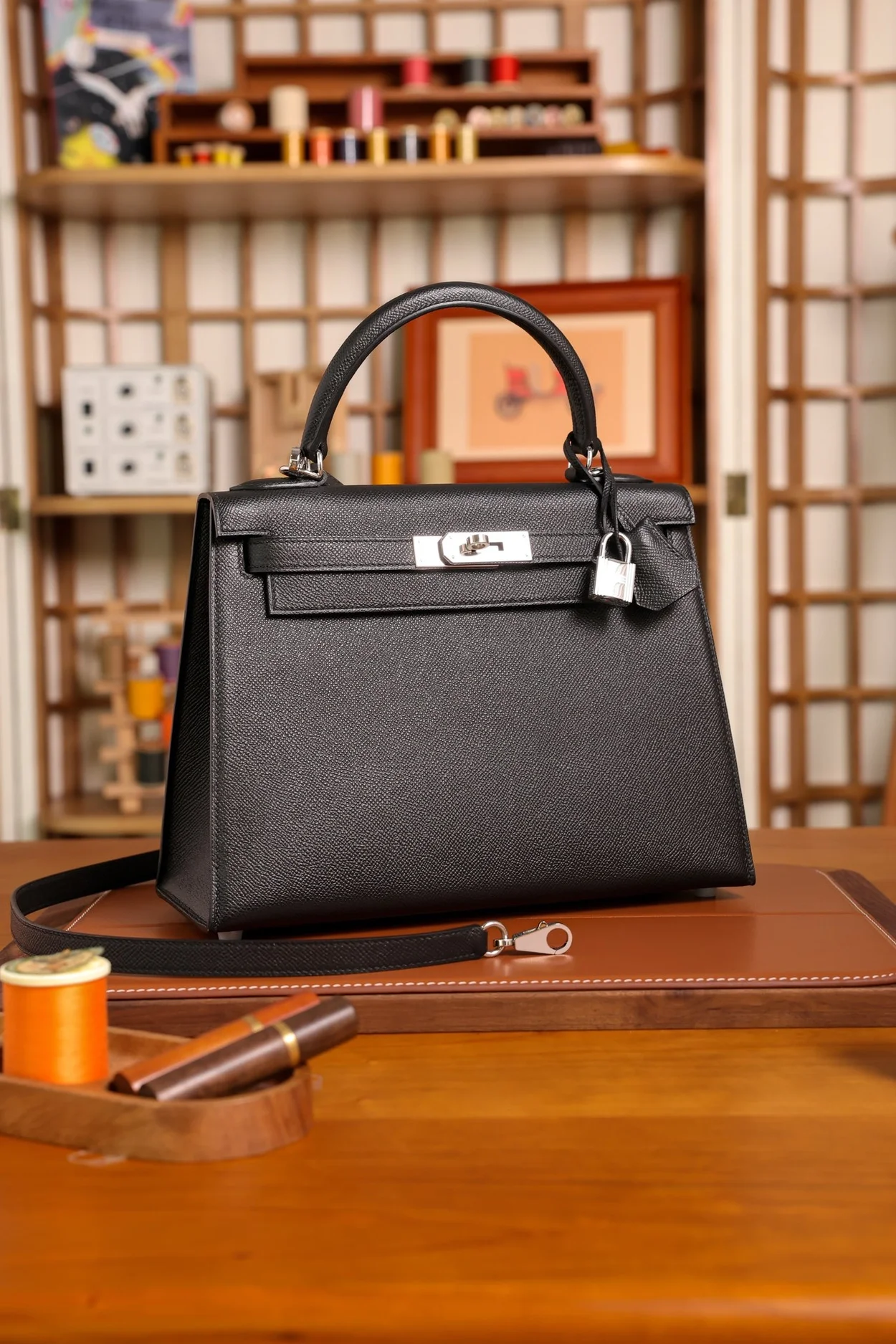 에르메스 켈리 28 셀리에 블랙 실버 하드웨어 (100% HAND MADE)