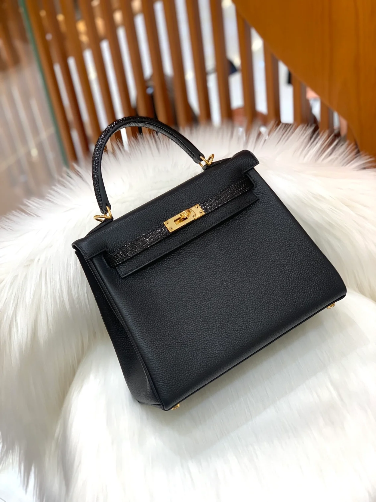 에르메스 켈리 25 르투르네 블랙 & 리자드 스트랩 골드 하드웨어 (100% HAND MADE)