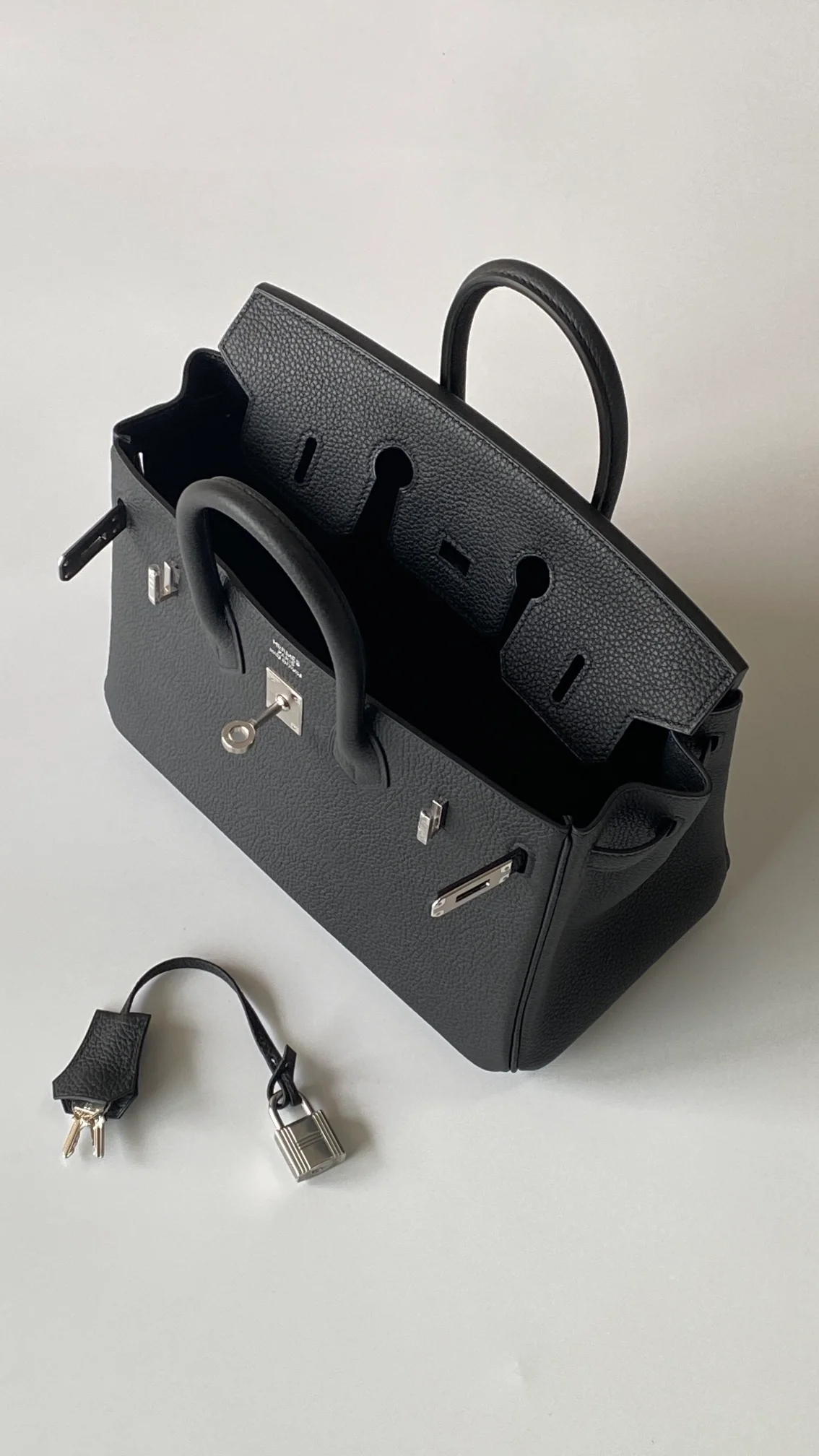 에르메스 버킨 30 르투르네 투톤 블랙 팔라듐 하드웨어 (100% HAND MADE)