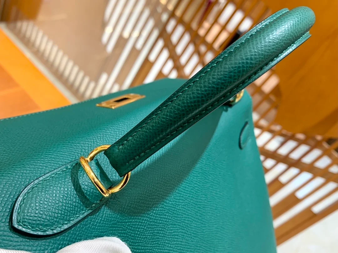 에르메스 켈리 28 셀리에 말라카이트 그린 골드 하드웨어 (100% HAND MADE)