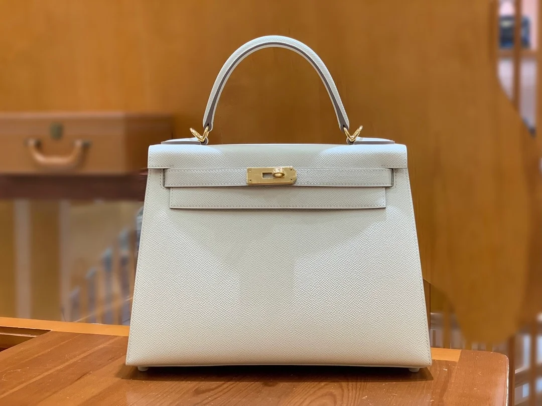 에르메스 켈리 28 셀리에 밀크 쉐이크 골드 하드웨어 (100% HAND MADE)