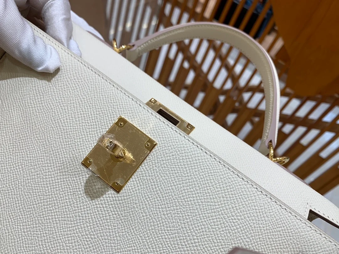 에르메스 켈리 28 셀리에 밀크 쉐이크 골드 하드웨어 (100% HAND MADE)