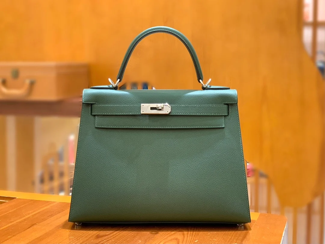 에르메스 켈리 28 셀리에 브리티시 그린 실버 하드웨어 (100% HAND MADE)