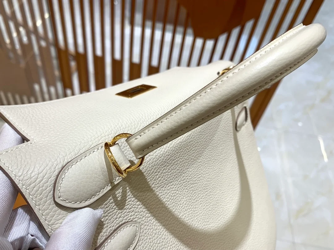 에르메스 켈리 28 르투르네 밀크 쉐이크 골드 하드웨어 (100% HAND MADE)