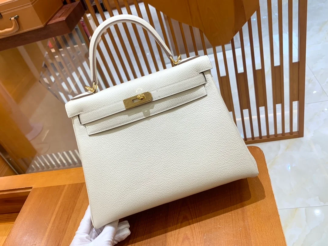 에르메스 켈리 28 르투르네 밀크 쉐이크 골드 하드웨어 (100% HAND MADE)