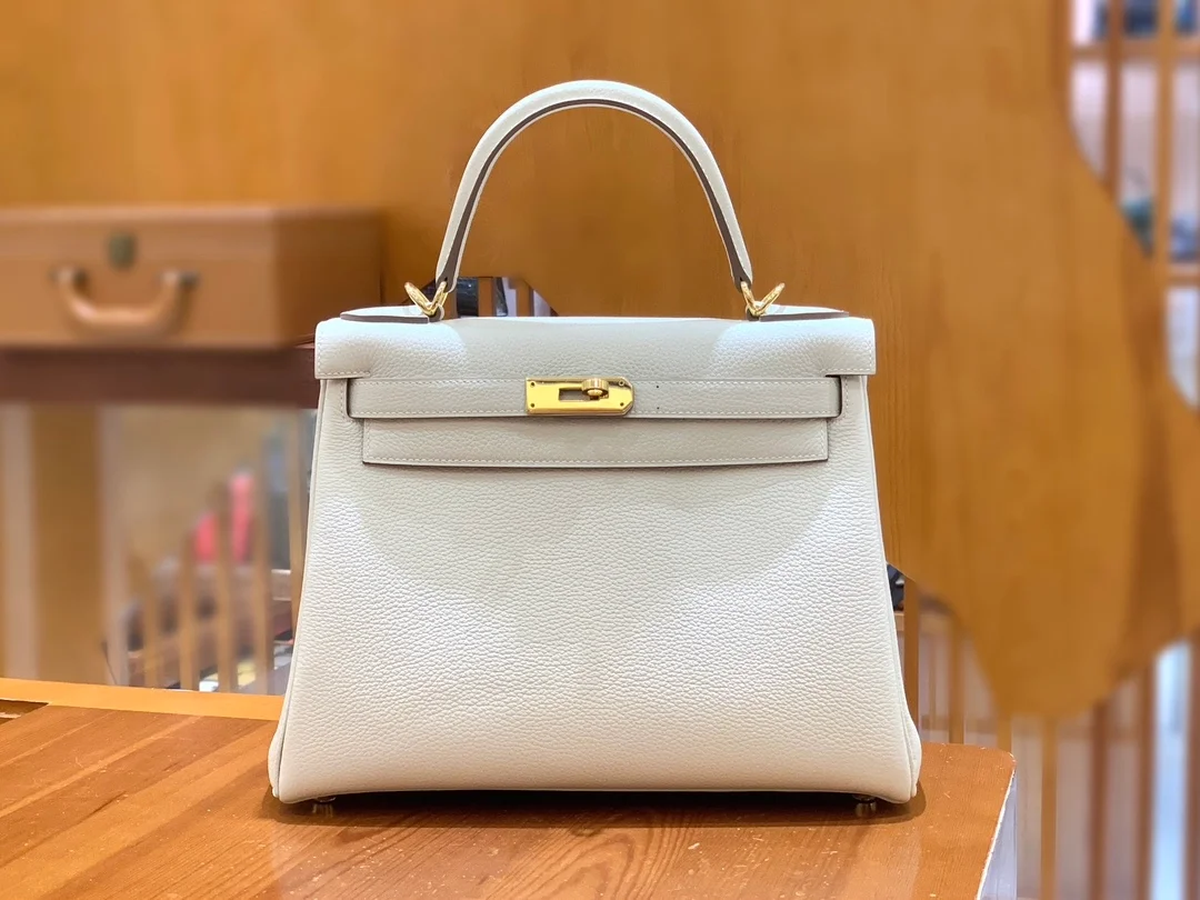 에르메스 켈리 28 르투르네 밀크 쉐이크 골드 하드웨어 (100% HAND MADE)