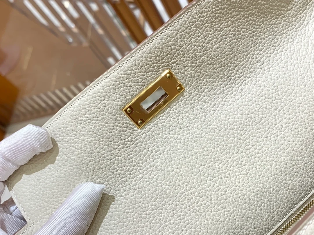 에르메스 켈리 28 르투르네 밀크 쉐이크 골드 하드웨어 (100% HAND MADE)