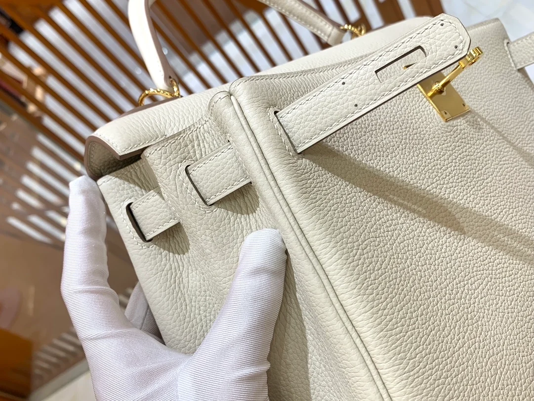 에르메스 켈리 28 르투르네 밀크 쉐이크 골드 하드웨어 (100% HAND MADE)