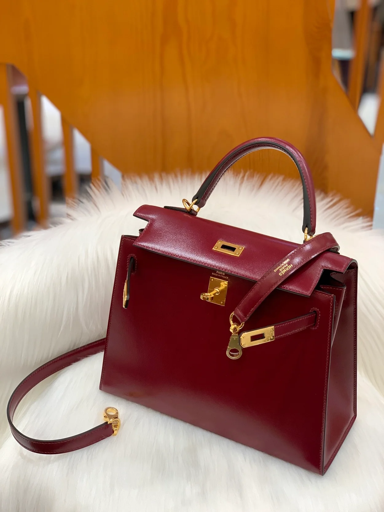 에르메스 켈리 25 셀리에 박스 레트로 레드 골드 하드웨어 (100% HAND MADE)