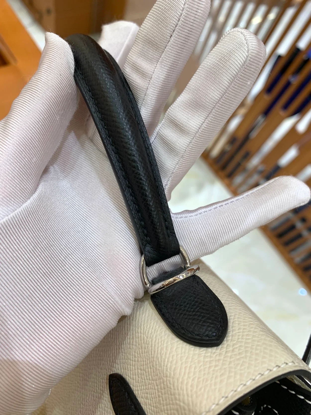 에르메스 켈리 25 셀리에 밀크 화이트 앤 블랙 실버 하드웨어 (100% HAND MADE)