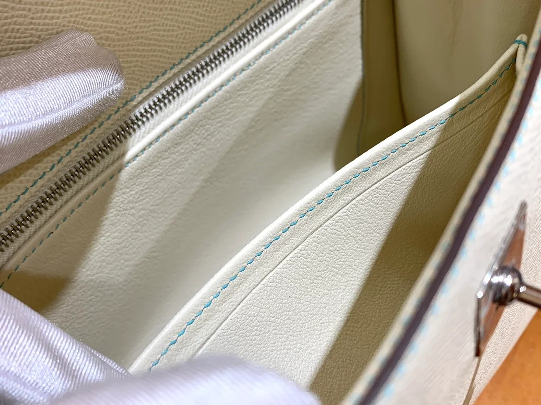 에르메스 켈리 25 셀리에 화이트 마카롱 실버 하드웨어 (100% HAND MADE)