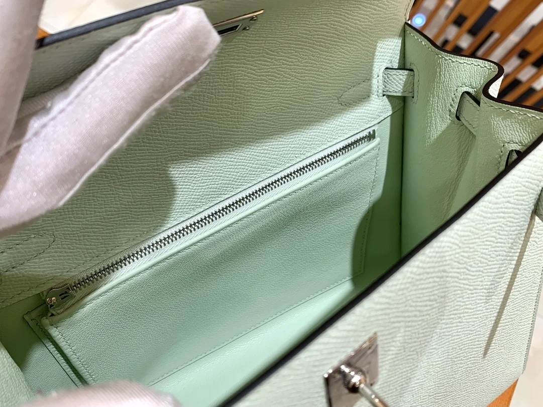 에르메스 켈리 25 셀리에 버블 그린 실버 하드웨어 (100% HAND MADE)