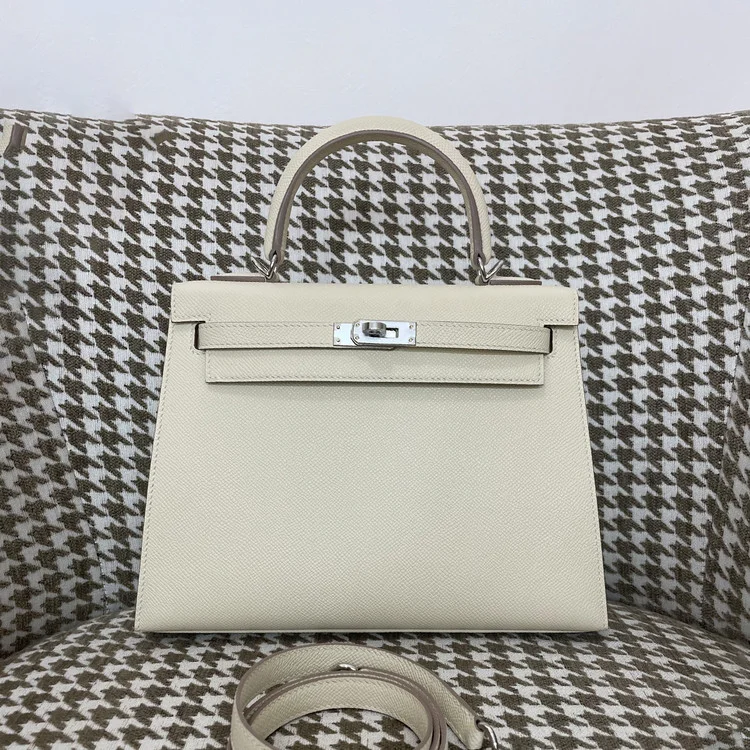 에르메스 켈리 25 셀리에 밀크 쉐이크 화이트 실버 하드웨어 (100% HAND MADE)