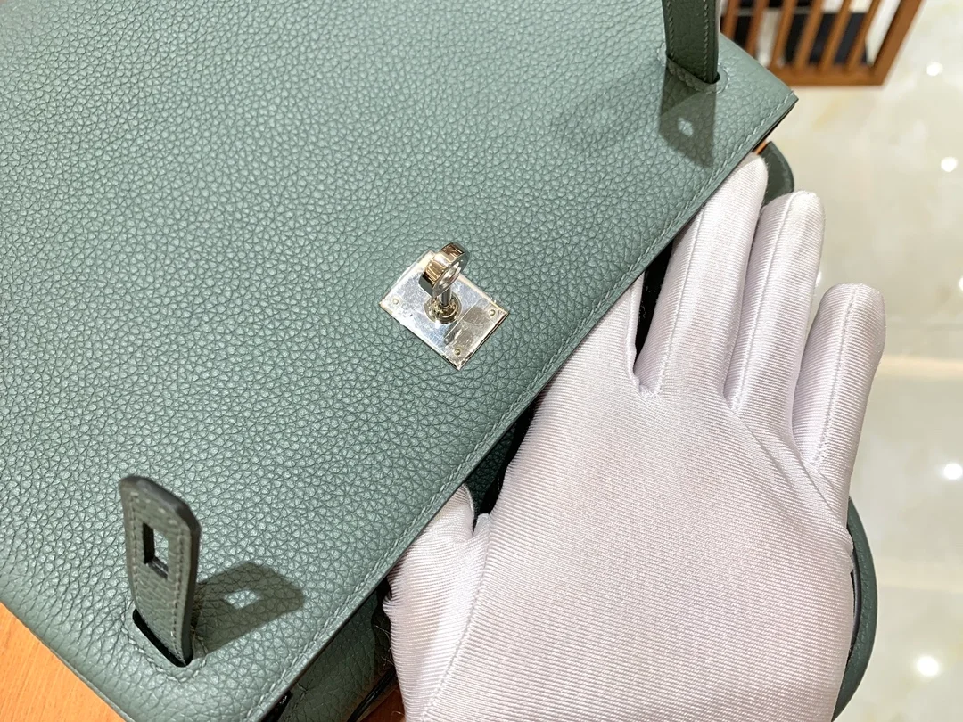 에르메스 켈리 25 르투르네 아몬드 그린 실버 하드웨어 (100% HAND MADE)