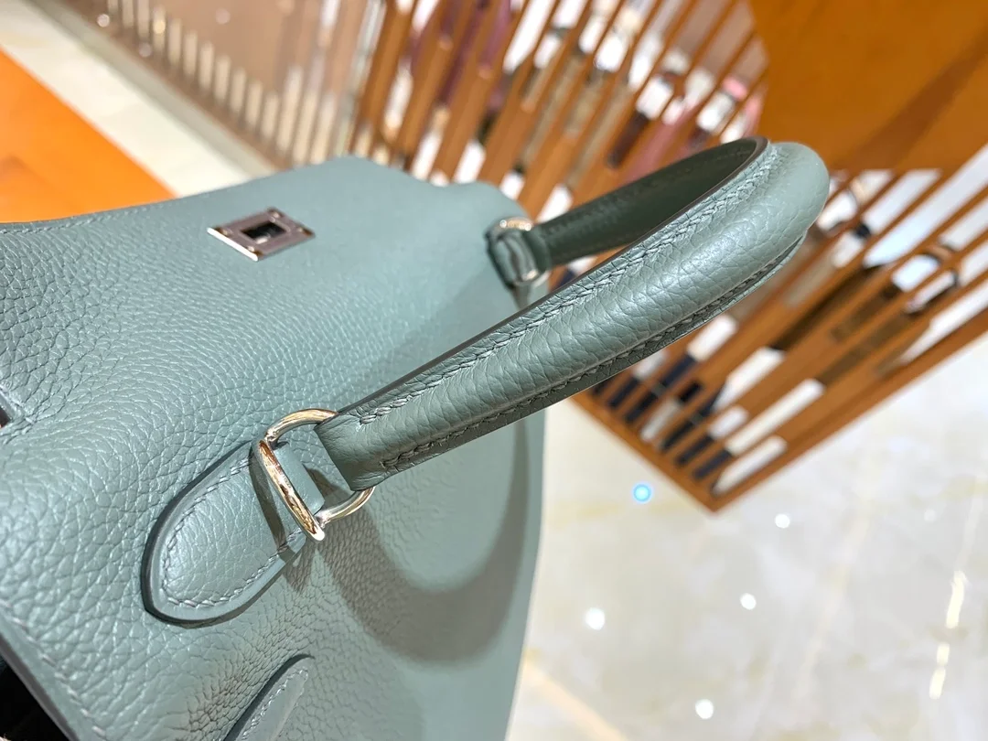 에르메스 켈리 25 르투르네 아몬드 그린 실버 하드웨어 (100% HAND MADE)