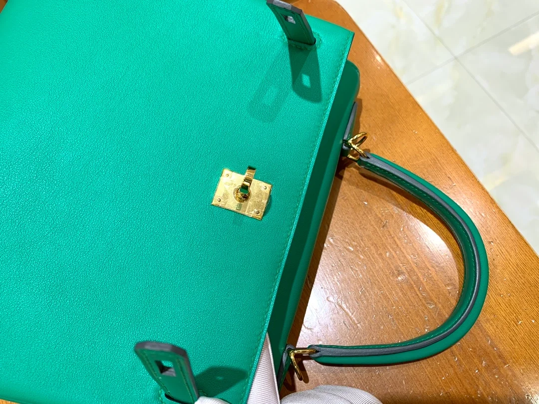 에르메스 켈리 25 르투르네 스위프트 민트 그린 골드 하드웨어 (100% HAND MADE)