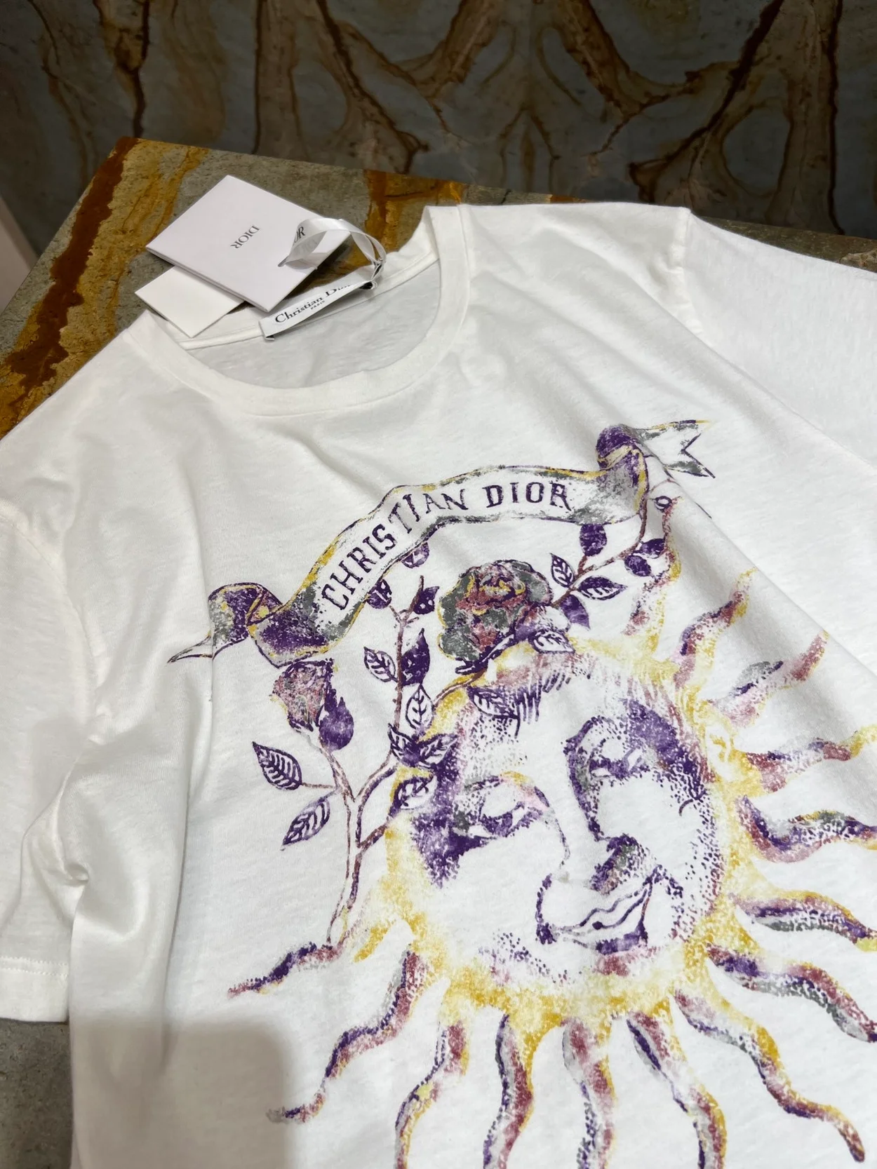 디올 코튼 린넨 저지 스톤워싱 티셔츠 화이트