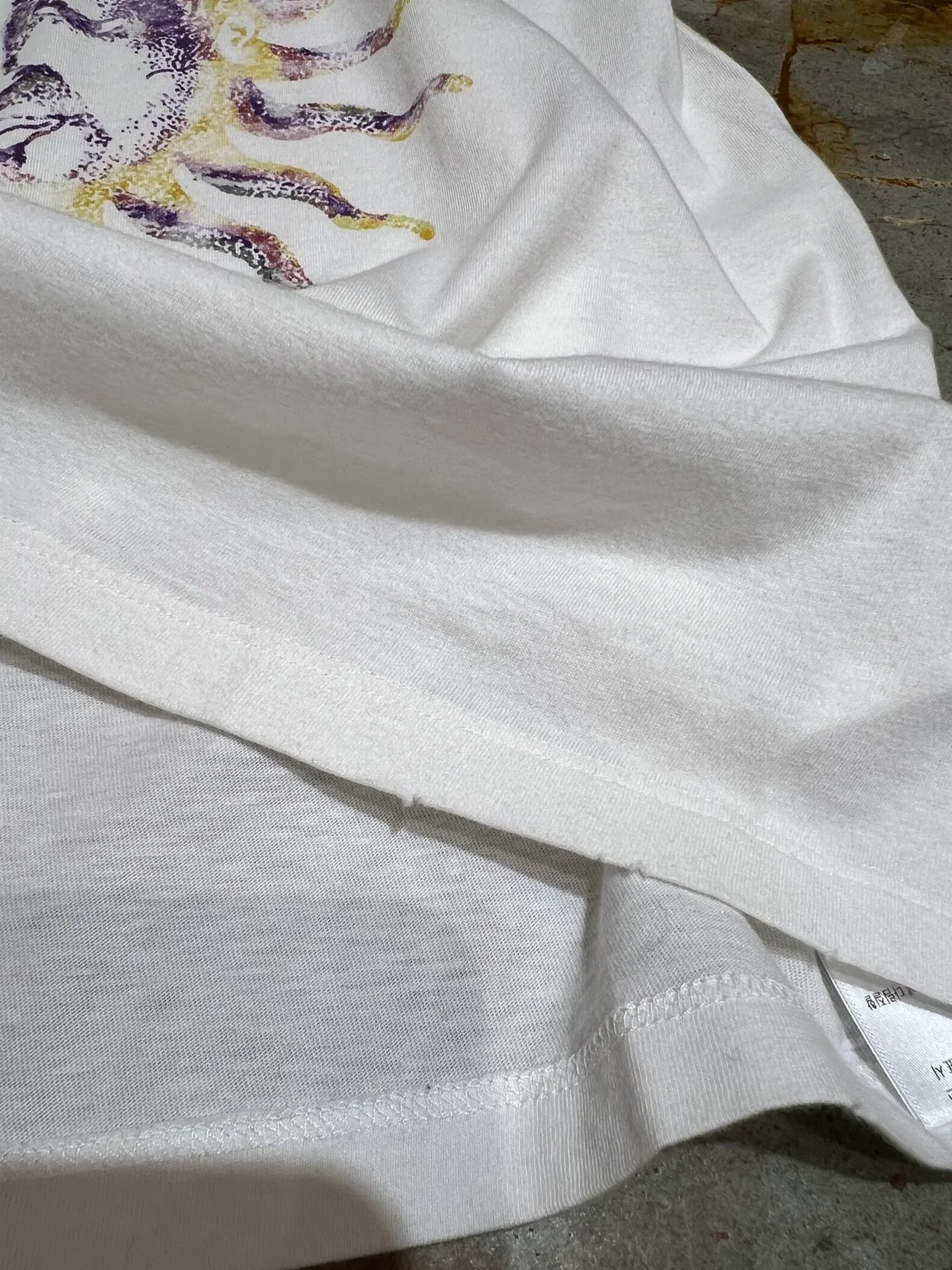 디올 코튼 린넨 저지 스톤워싱 티셔츠 화이트