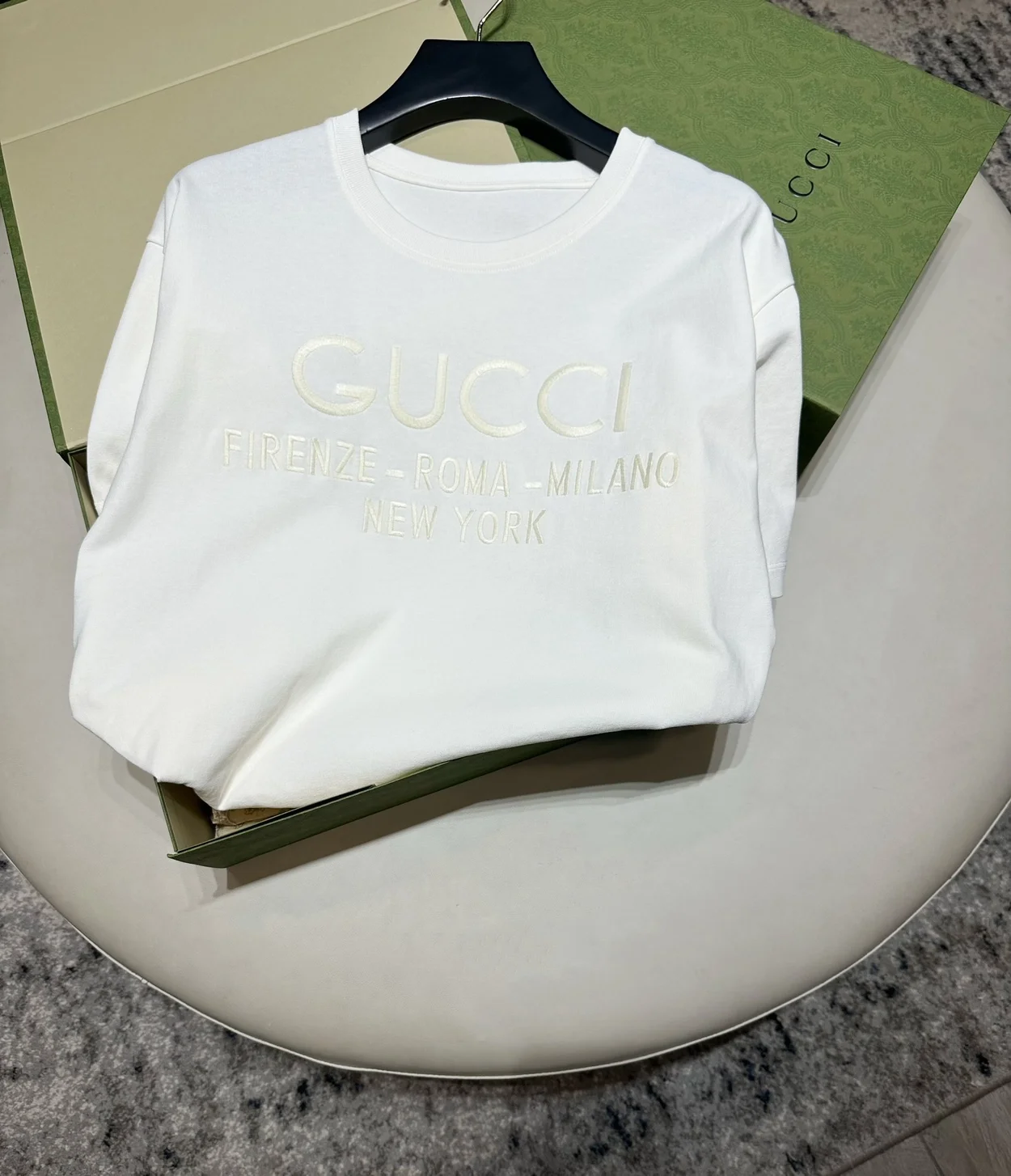 구찌 자수 로고 코튼 티셔츠 화이트