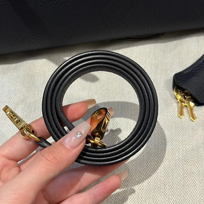 에르메스 켈리 28 르투르네 blue nuit 골드 하드웨어 (100% HAND MADE)