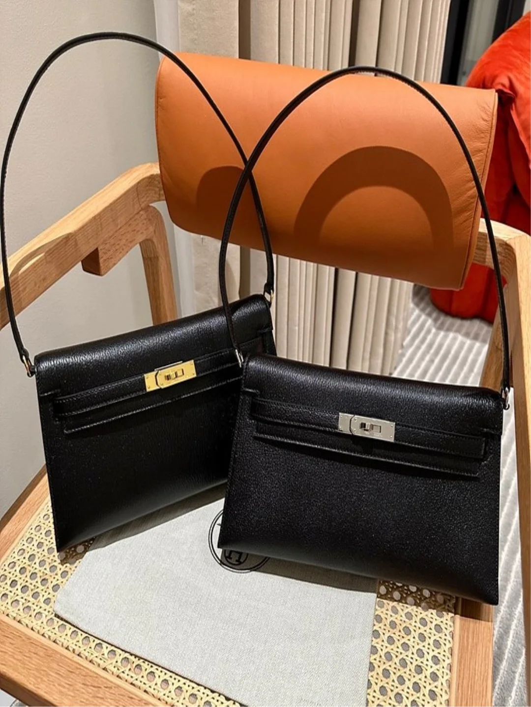 에르메스 켈리 엘란 블랙 골드/실버 (100% HAND MADE)