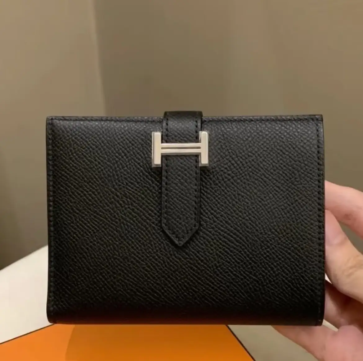 에르메스 베안 컴팩트 쉐브르 반지갑