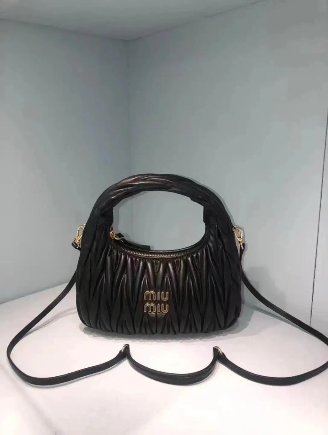 홍경**** 리뷰 이미지