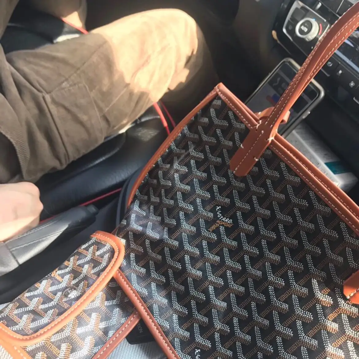 신하**** 리뷰 이미지