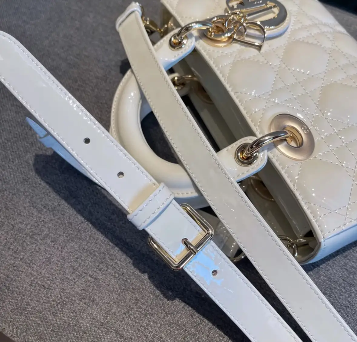 강윤**** 리뷰 이미지